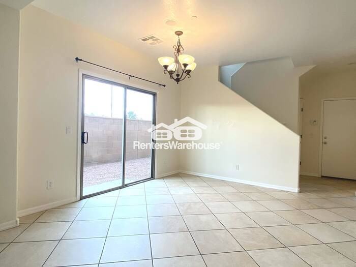 2860 S Brett St - Photo 6 of 21