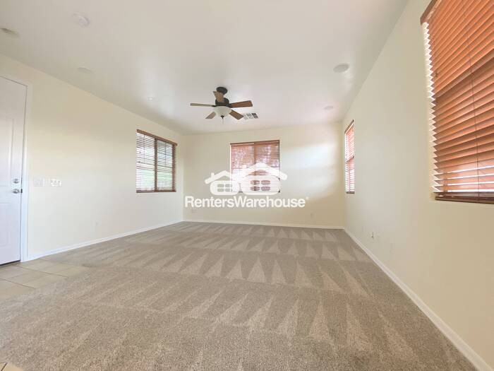 2860 S Brett St - Photo 7 of 21