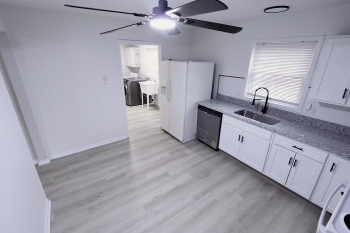 1190 Hazel St - Photo 2 of 13