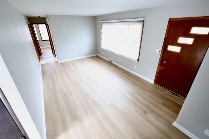 2076 Congo St - Photo 6 of 25