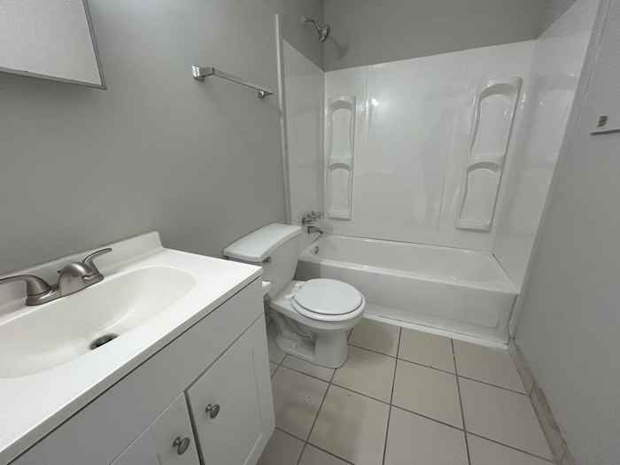 119 Calvin Ct #C - Photo 7 of 8