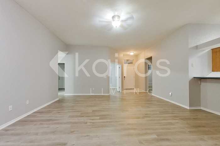 408 Coalbrook Dr - Photo 4 of 21