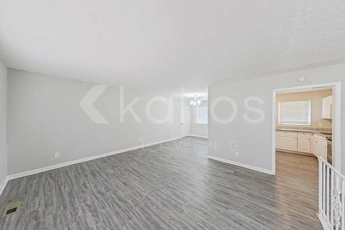 6537 Saint Louis St - Photo 2 of 29