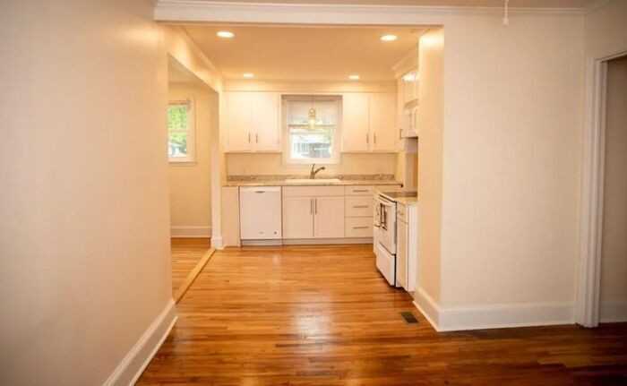 1420 S Kilbourne Rd - Photo 4 of 11