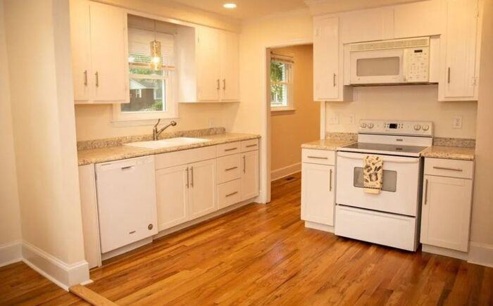 1420 S Kilbourne Rd - Photo 5 of 11