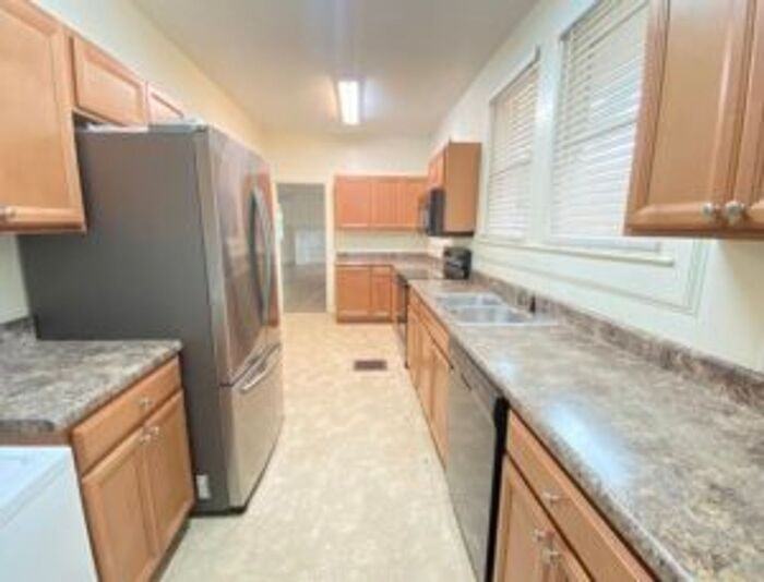 19 Hollywood Ct - Photo 6 of 14