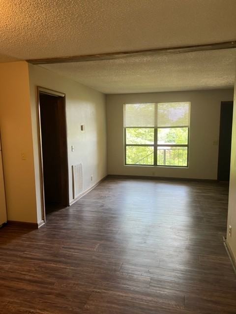 3033 Vistavalley Ct - Photo 6 of 10