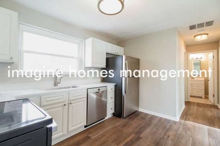 1450 Cottage Ct - Photo 7 of 15