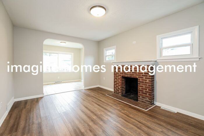 5697 Chagrin Dr - Photo 5 of 15
