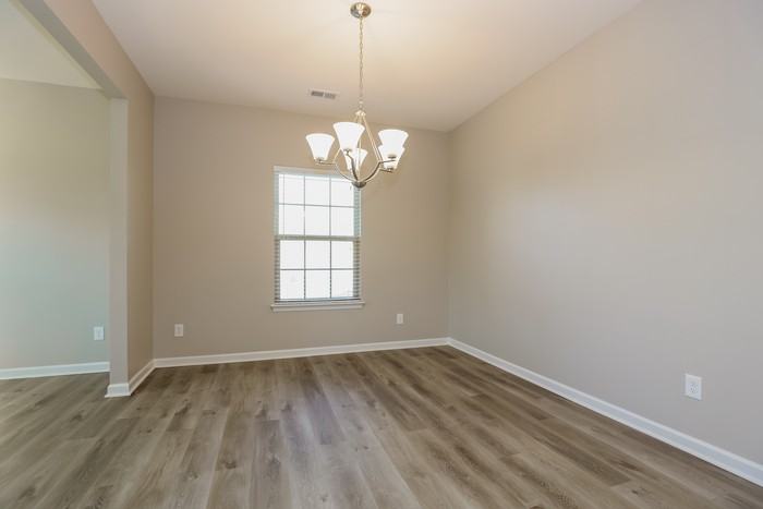 1543 Oak Dr - Photo 5 of 16