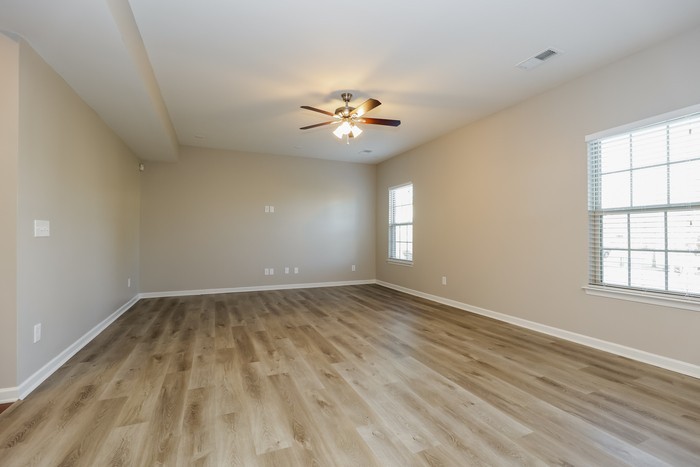 1543 Oak Dr - Photo 7 of 16