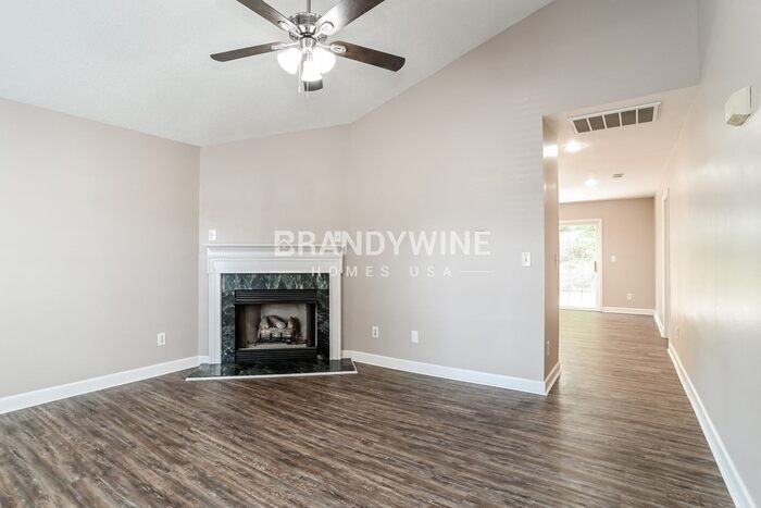 7917 Shiny Meadow Ln - Photo 4 of 21