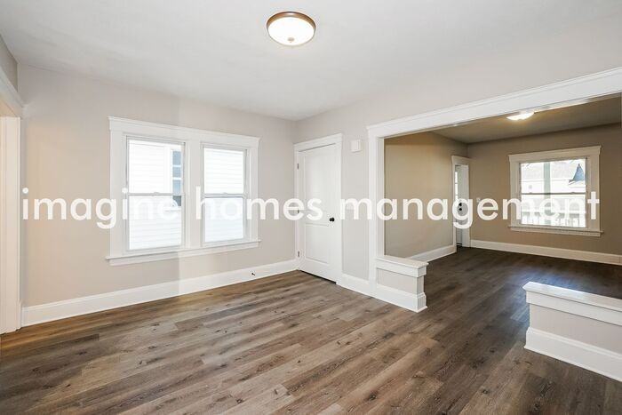 3019 W 11th St #2 - Photo 6 of 15