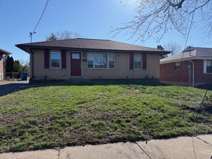 1920 Uceyle Ave - Photo 2 of 13