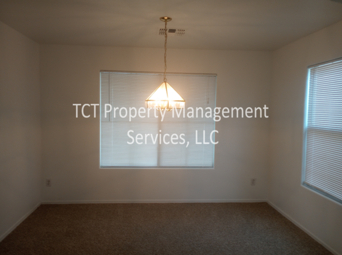 2602 S 112th Dr - Photo 4 of 14