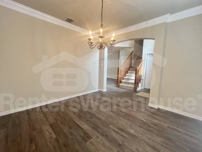 8500 Riverwalk Trl - Photo 4 of 26