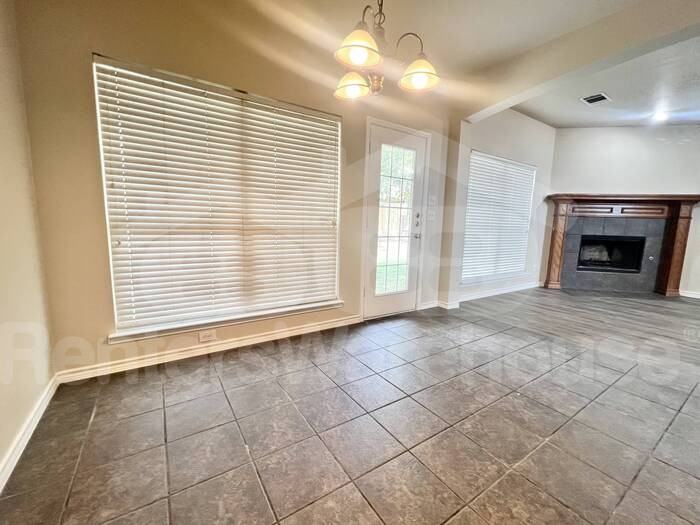 8500 Riverwalk Trl - Photo 7 of 26