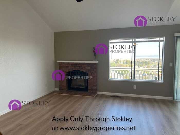 523 Bustos Pl - Photo 2 of 29