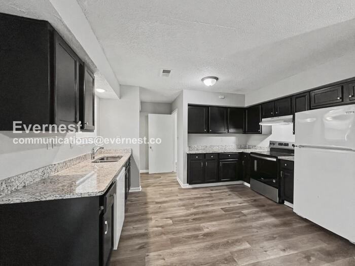 4330 Almo Ave - Photo 2 of 26