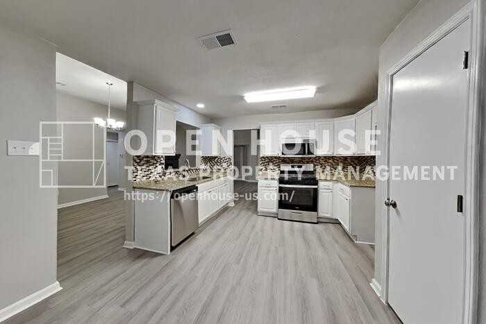 2221 Tangleridge Ln - Photo 6 of 16