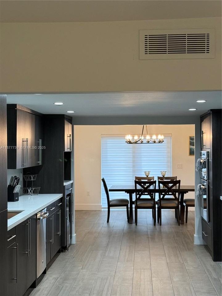 3231 Salzedo St #NA - Photo 4 of 10