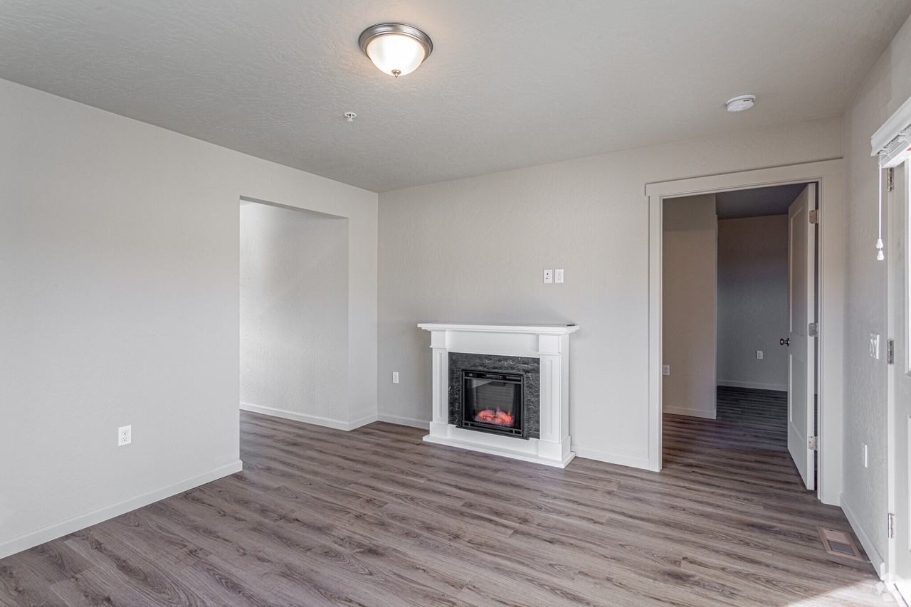 608 E 2nd Ave #201 - Photo 6 of 7