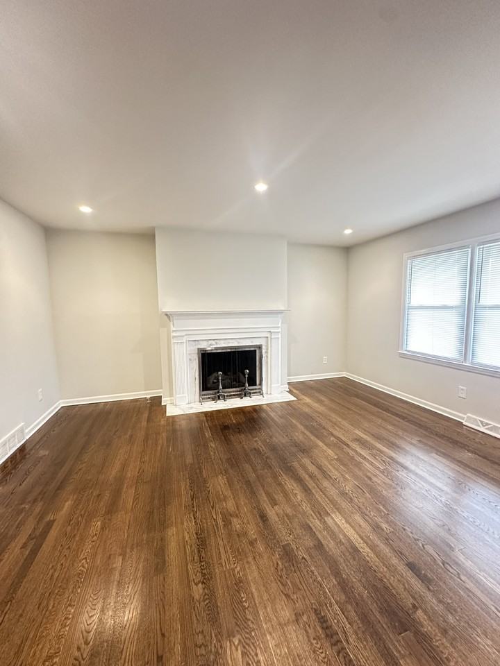 307 Lakeshore Dr #NA - Photo 4 of 25