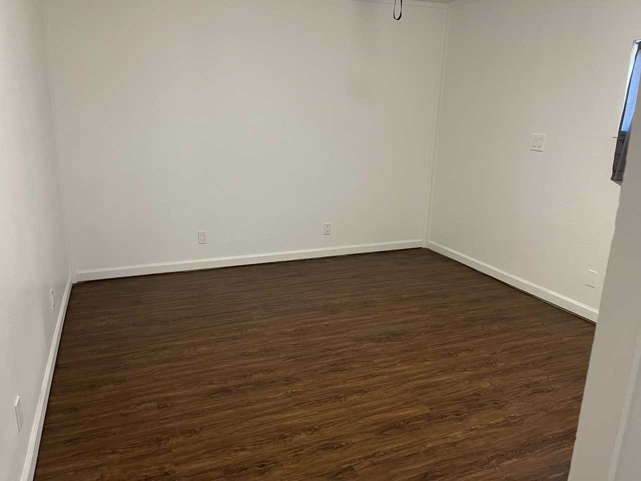 711 W Ocean Ave #B - Photo 6 of 8