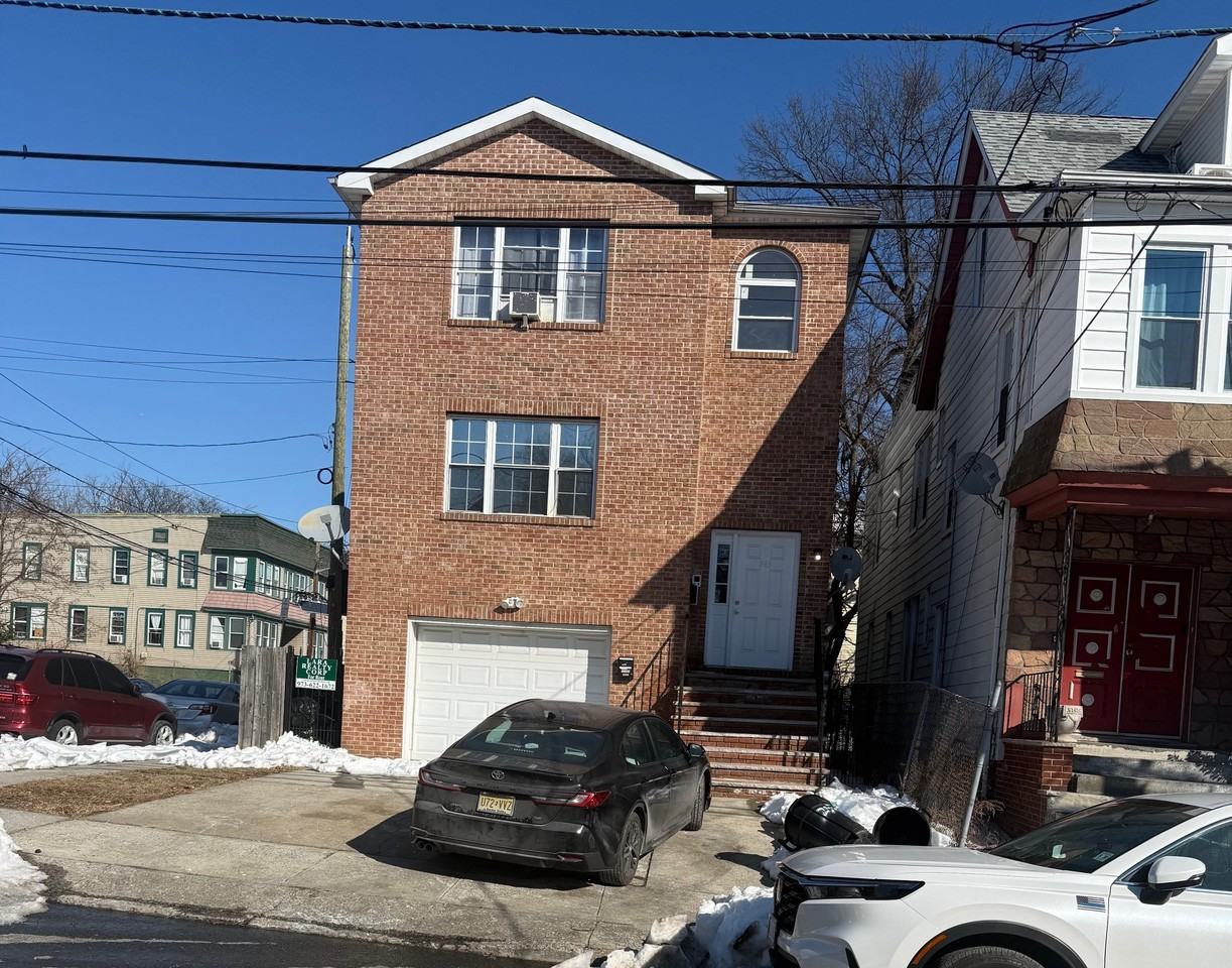 234 Shephard Ave #NA - Photo 5 of 6