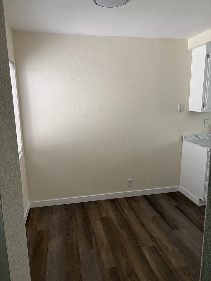 3428 Palm Ave #18 - Photo 7 of 24