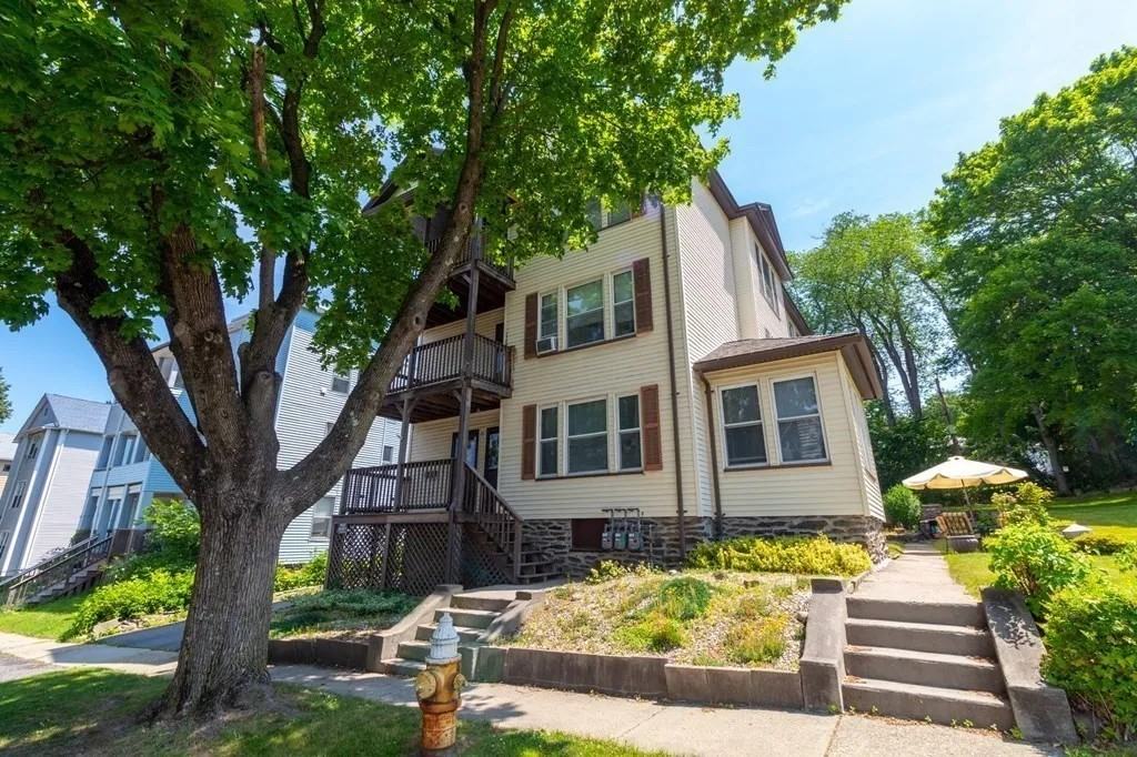 75 Loxwood St #1 - Photo 2 of 14