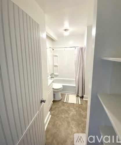 828 Walton Ave - Photo 2 of 8