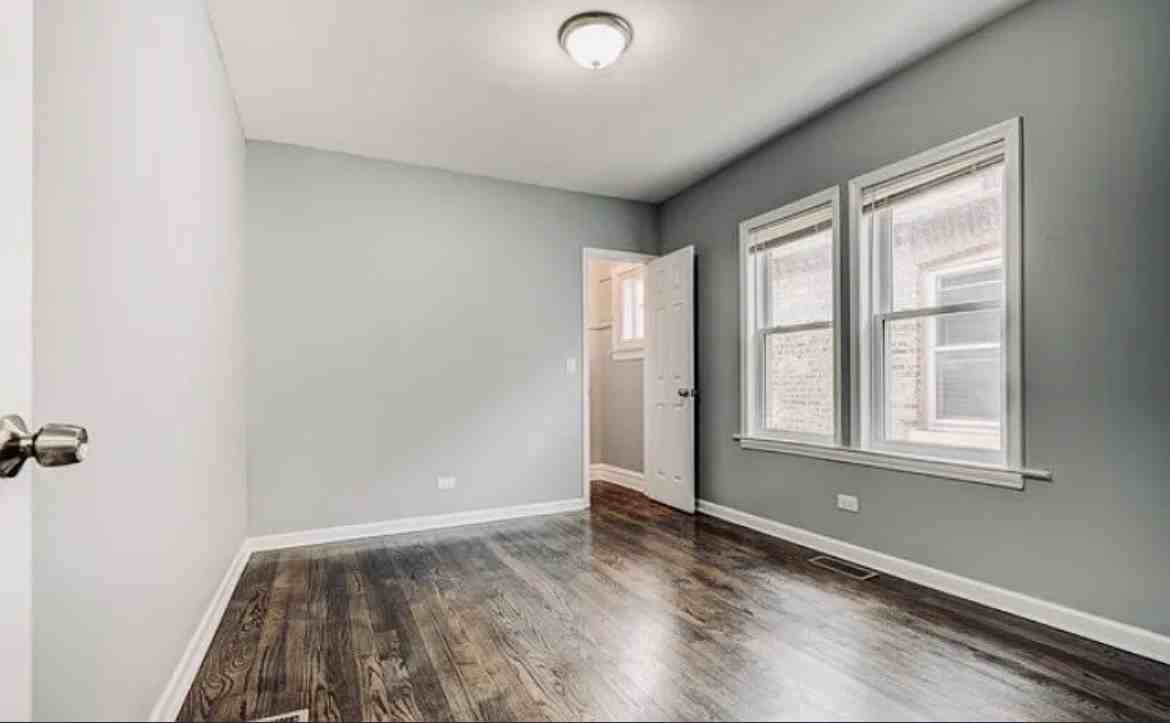 4708 W 20th St #NA - Photo 2 of 9