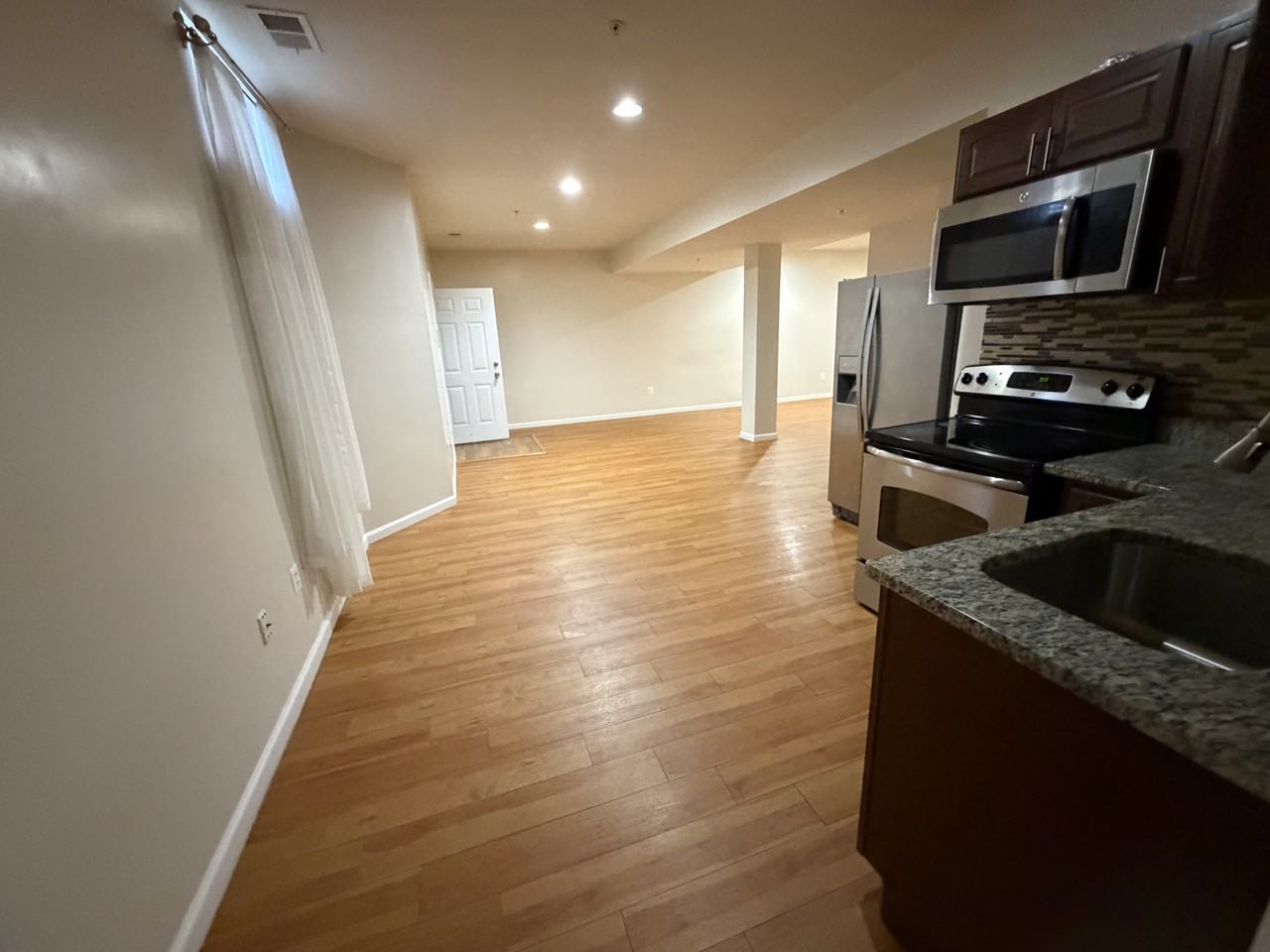 1501 Fallsgrove Ln #NA - Photo 3 of 18