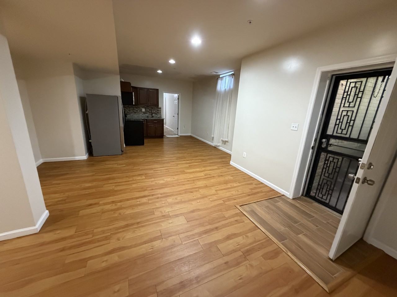 1501 Fallsgrove Ln #NA - Photo 4 of 18