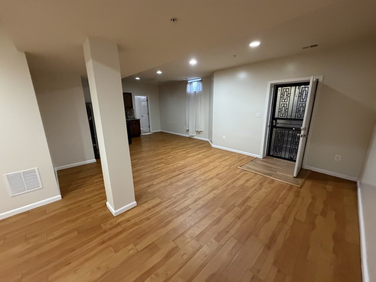 1501 Fallsgrove Ln #NA - Photo 7 of 18