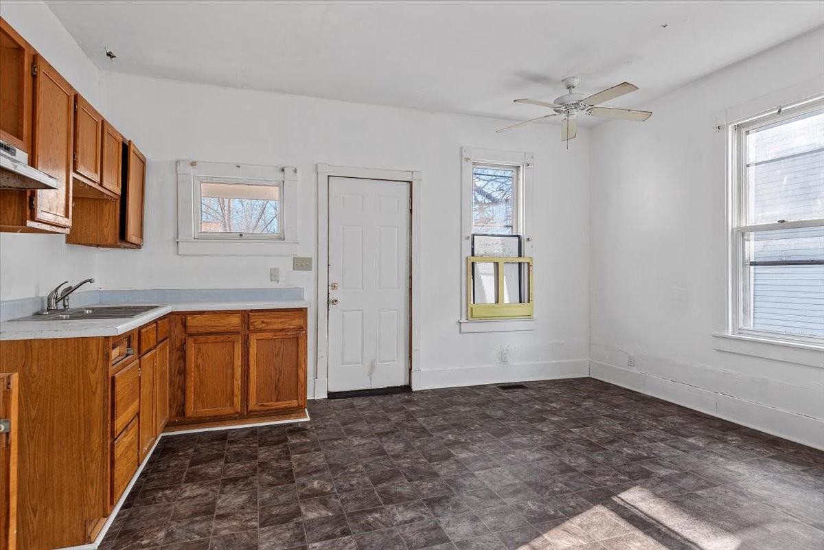 1028 N 4th St #NA - Photo 4 of 20