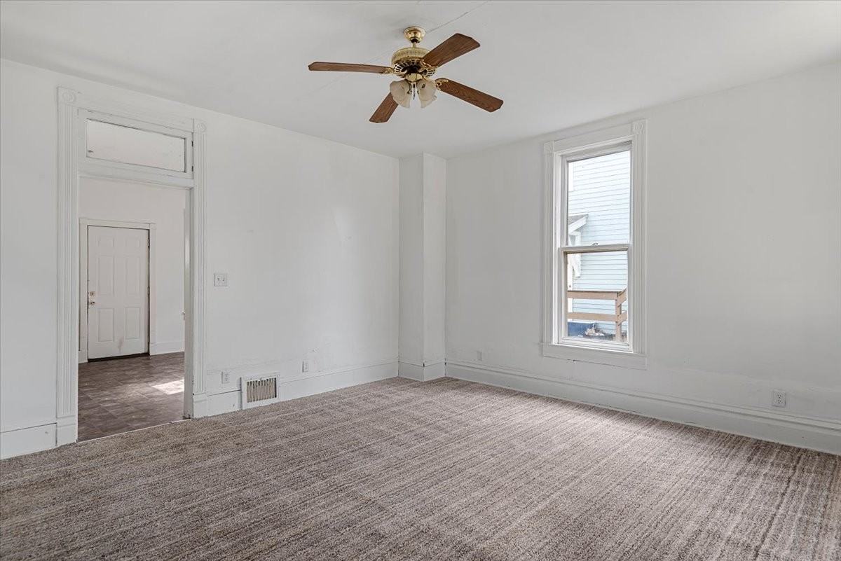 1028 N 4th St #NA - Photo 6 of 20