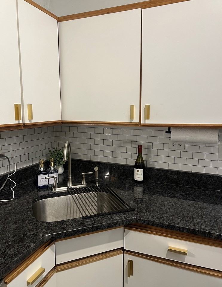 1930 N Sheffield Ave #2F - Photo 3 of 7