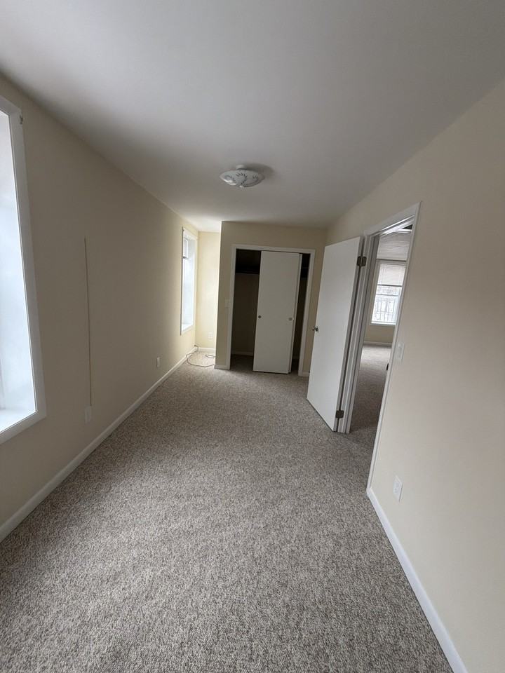 5 Alden St #B - Photo 5 of 10