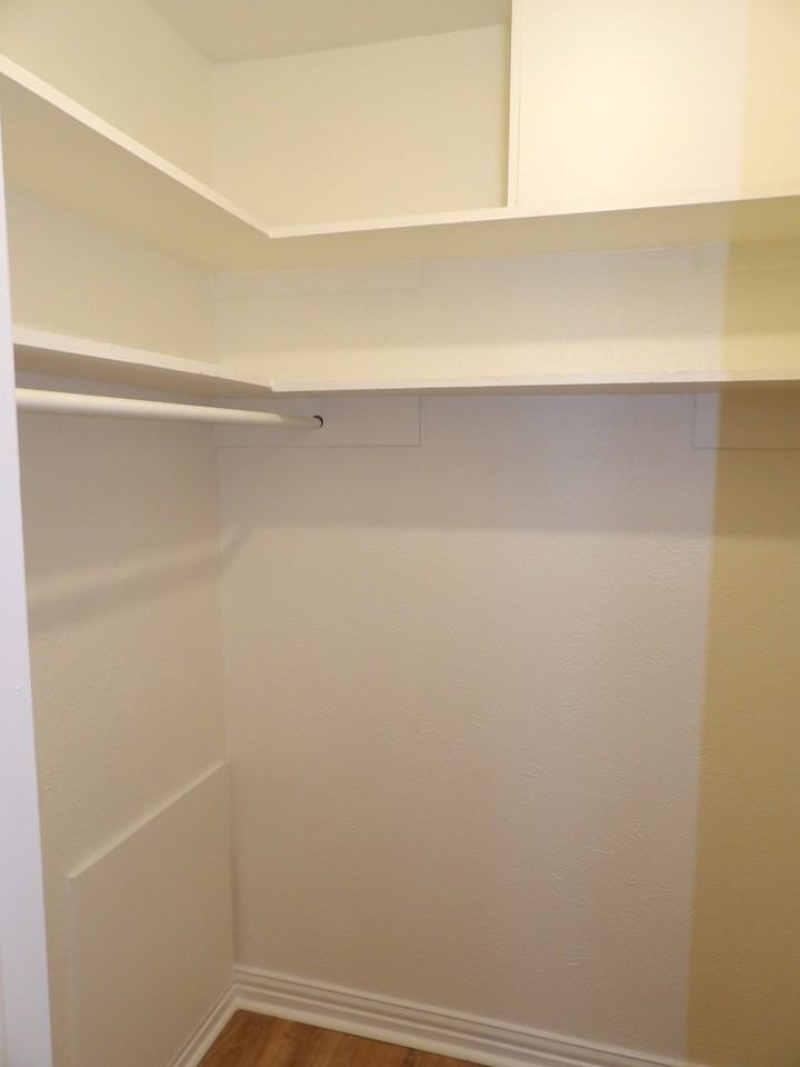 4405 Mckinney Ave #204 - Photo 7 of 10