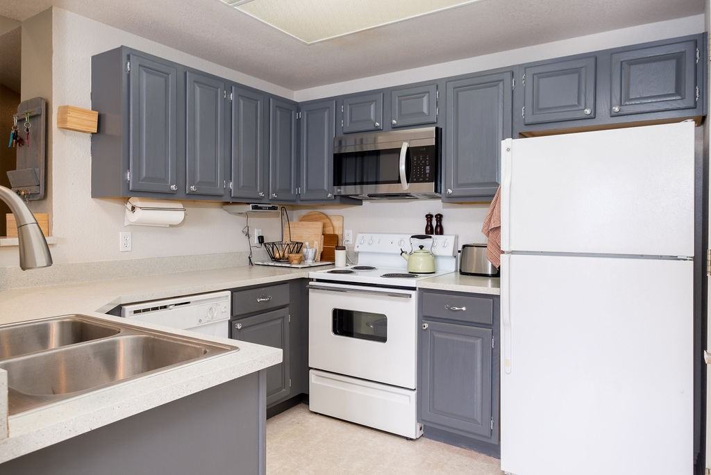 14th St #NA - Photo 3 of 10