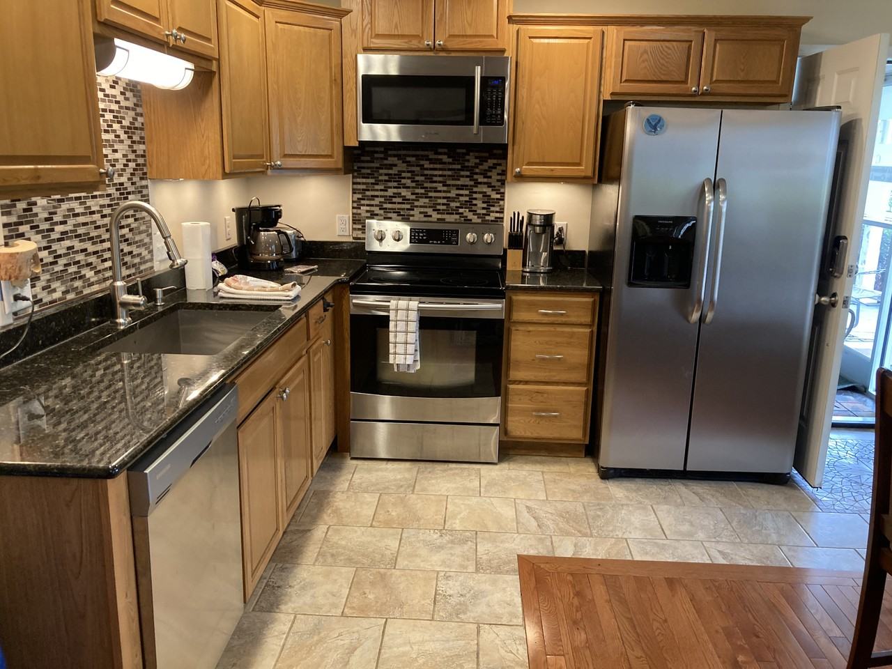 124 Life Way - Photo 3 of 17