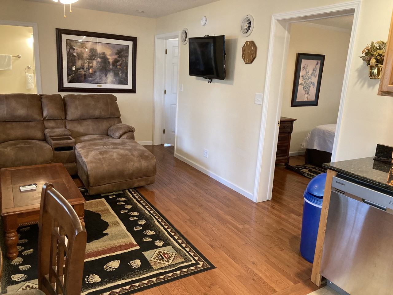 124 Life Way - Photo 4 of 17