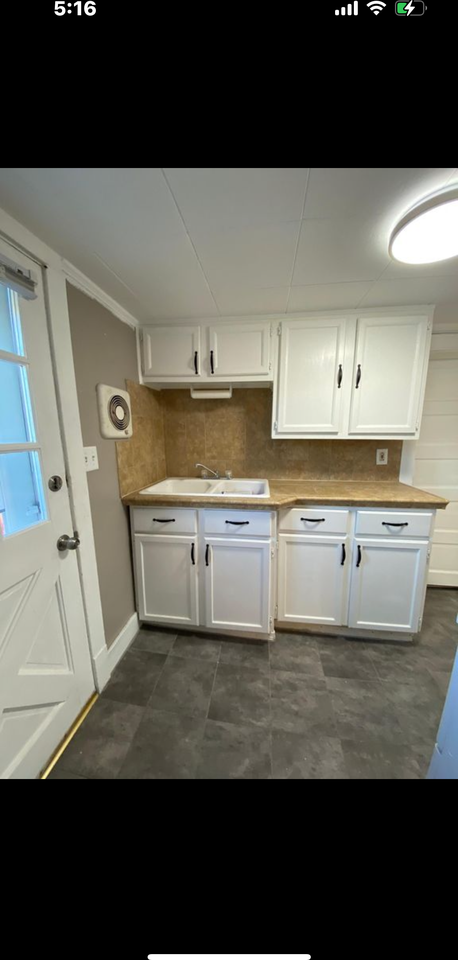 411 Washington St #2 - Photo 2 of 9