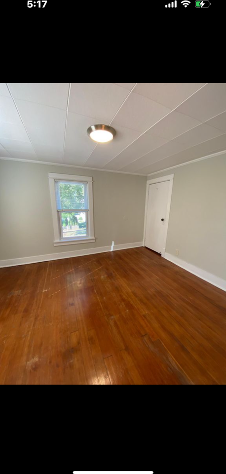 411 Washington St #2 - Photo 5 of 9