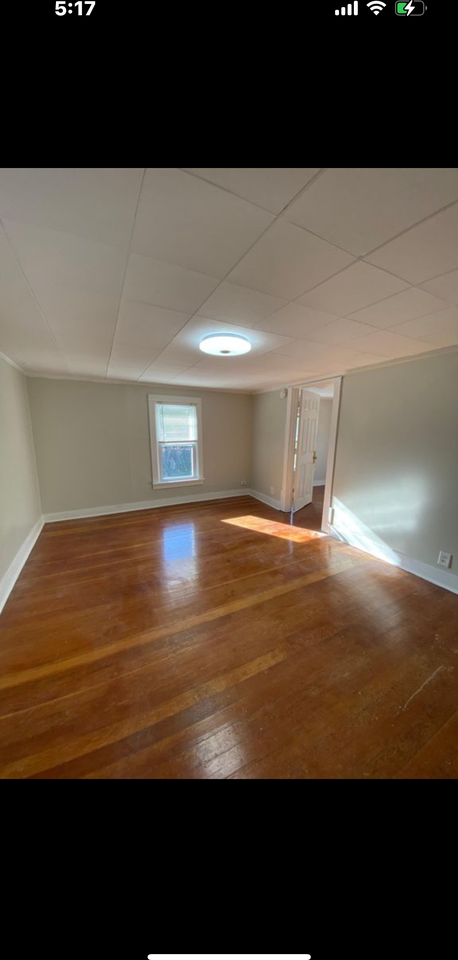 411 Washington St #2 - Photo 6 of 9