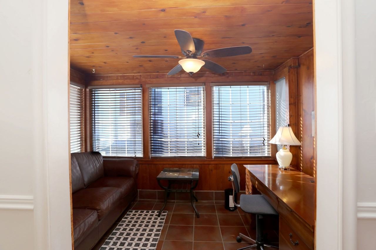 1936 W 40th St #NA - Photo 3 of 27