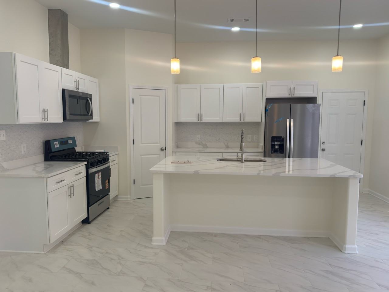 7632 Glenfield Cv #NA - Photo 4 of 21