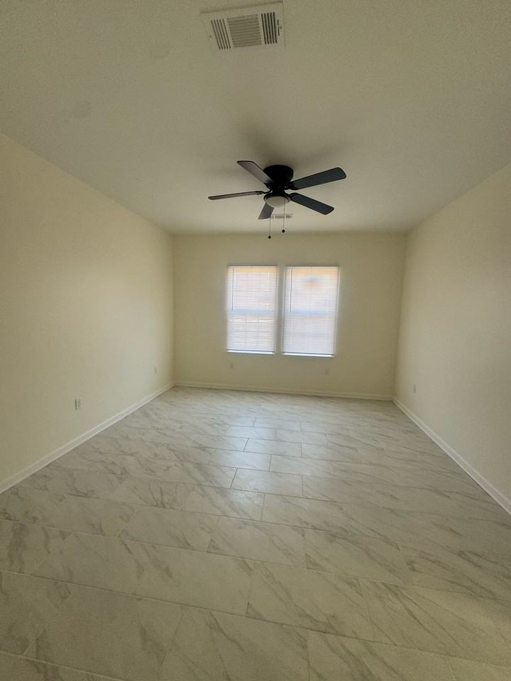 7632 Glenfield Cv #NA - Photo 7 of 21